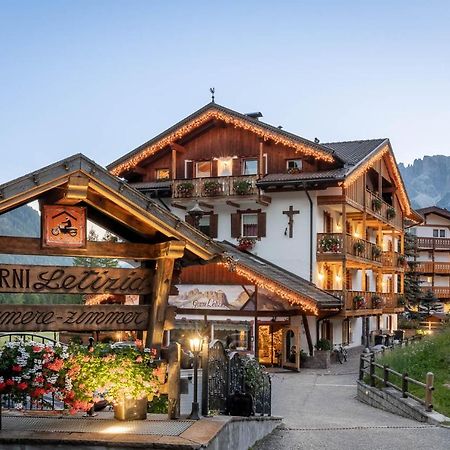 Garni Letizia Bed & Breakfast Campitello di Fassa Exterior photo